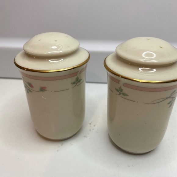 Used Lenox Rose Manor Pink Salt & Pepper - Picture 4 of 6